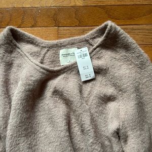 New with tags Abercrombie pink fuzzy sweater